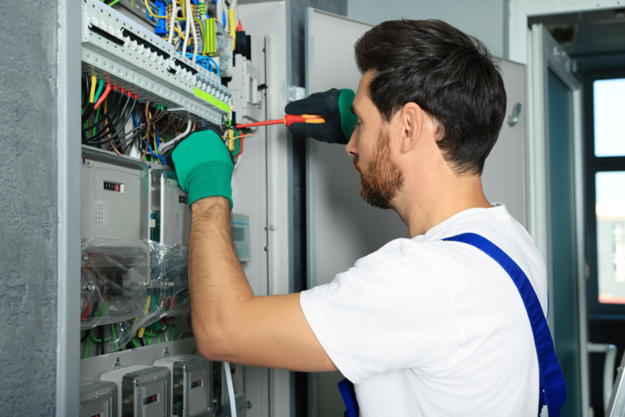 Nieder­spannungs­anlagen bei AC Elektrik GmbH in Stuttgart